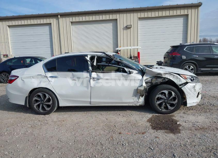 Photo 13 of 2016 Honda Accord EX-L (VIN 1HGCR2F89GA130991)