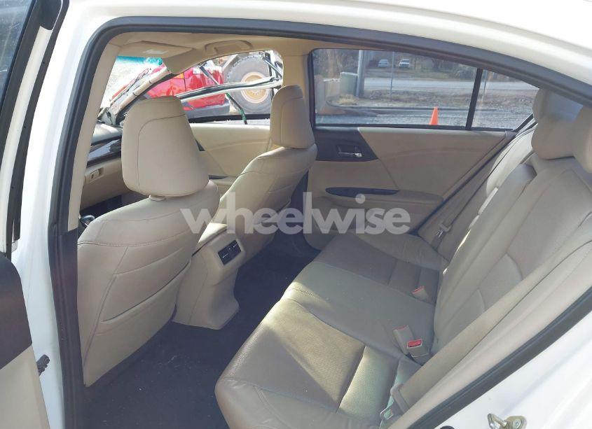 Photo 8 of 2016 Honda Accord EX-L (VIN 1HGCR2F89GA130991)