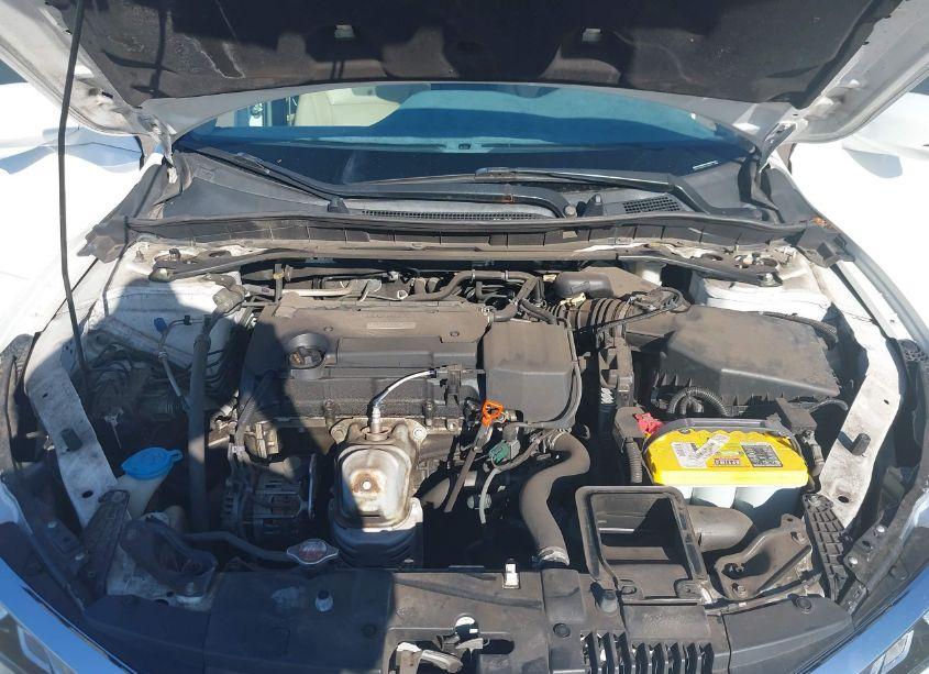 Photo 10 of 2016 Honda Accord EX-L (VIN 1HGCR2F89GA186803)