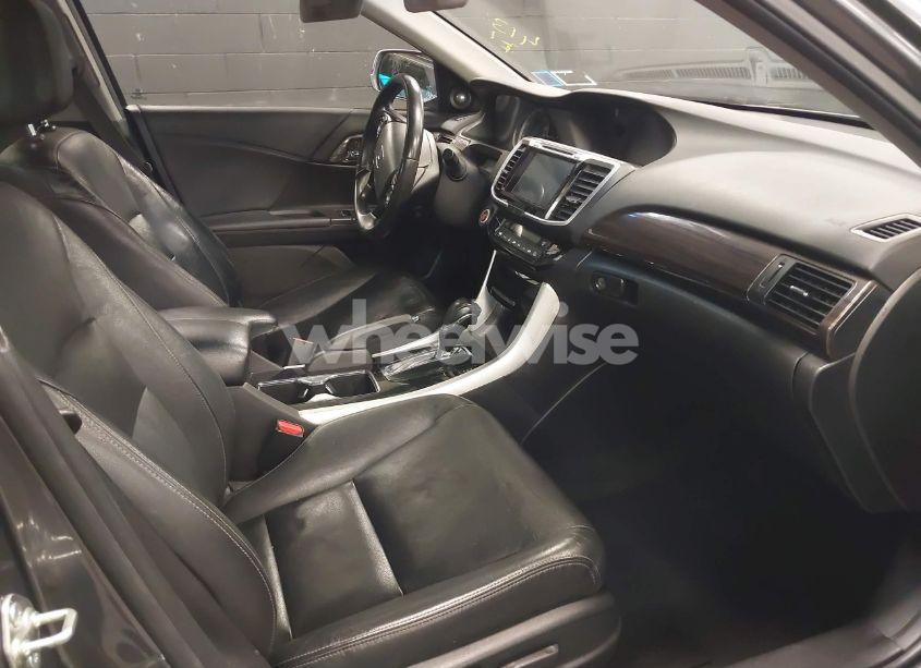 Photo 5 of 2017 Honda Accord EX-L (VIN 1HGCR2F89HA063164)