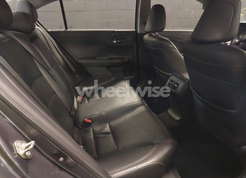 Photo 8 of 2017 Honda Accord EX-L (VIN 1HGCR2F89HA063164)