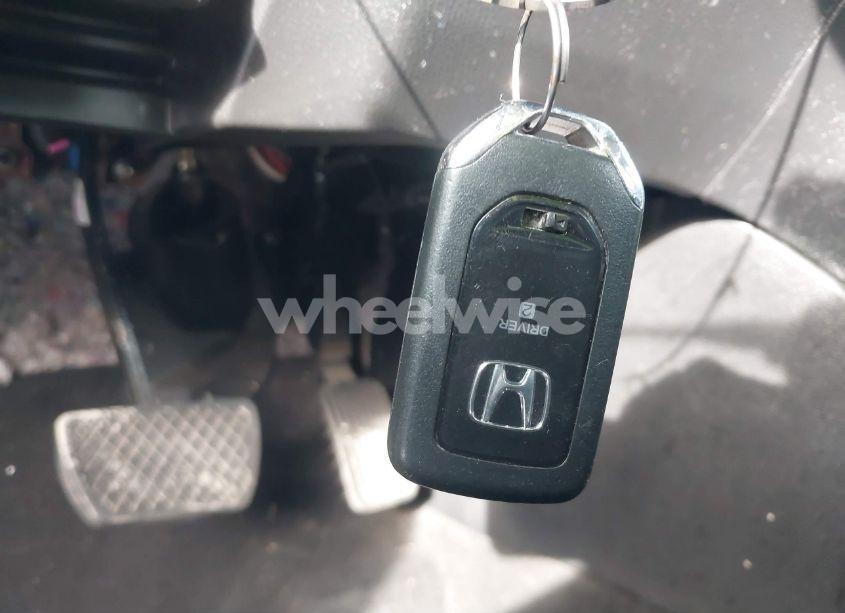 Photo 11 of 2017 Honda Accord EX-L (VIN 1HGCR2F89HA221194)