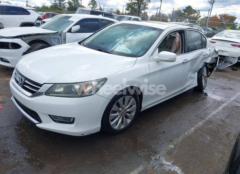 Photo 2 of 2013 Honda Accord EX-L (VIN 1HGCR2F8XDA024741)
