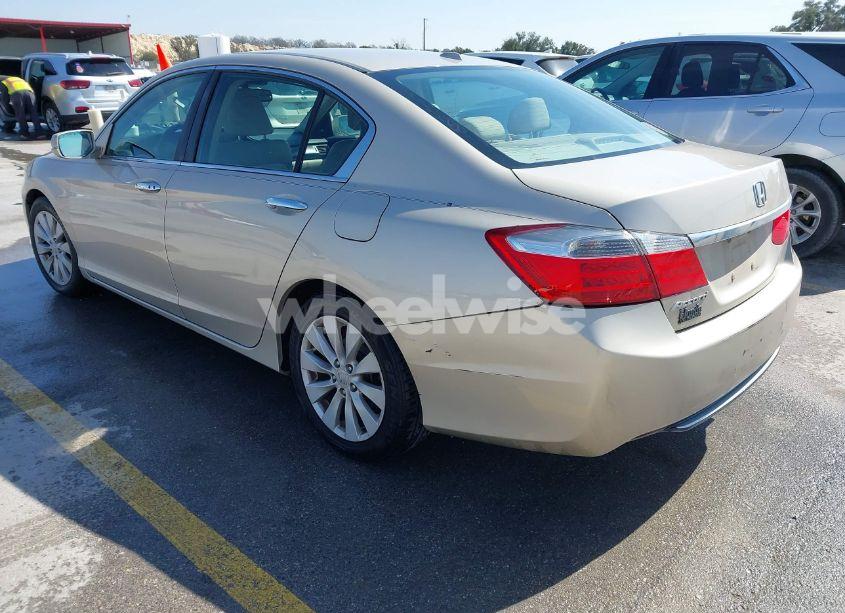 Photo 3 of 2013 Honda Accord EX-L (VIN 1HGCR2F8XDA111944)