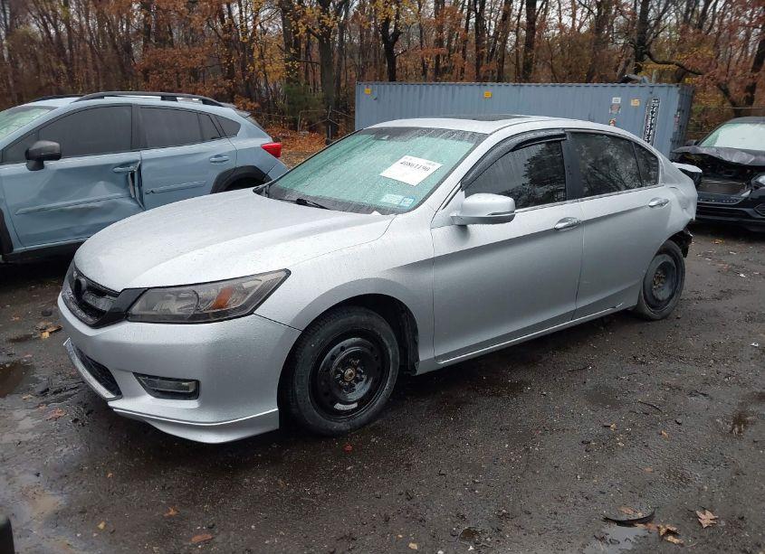 Photo 2 of 2013 Honda Accord EX-L (VIN 1HGCR2F8XDA125441)