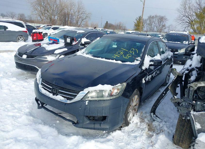 Photo 2 of 2013 Honda Accord EX-L (VIN 1HGCR2F8XDA233056)