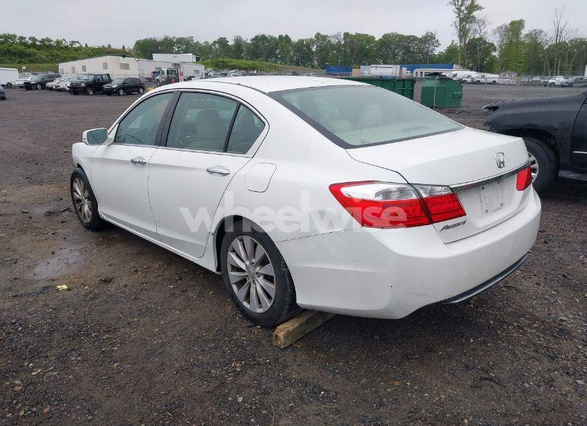 Photo 3 of 2014 Honda Accord EX-L (VIN 1HGCR2F8XEA024482)