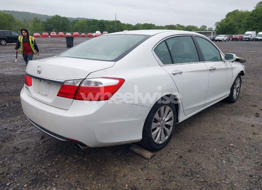 Photo 4 of 2014 Honda Accord EX-L (VIN 1HGCR2F8XEA024482)