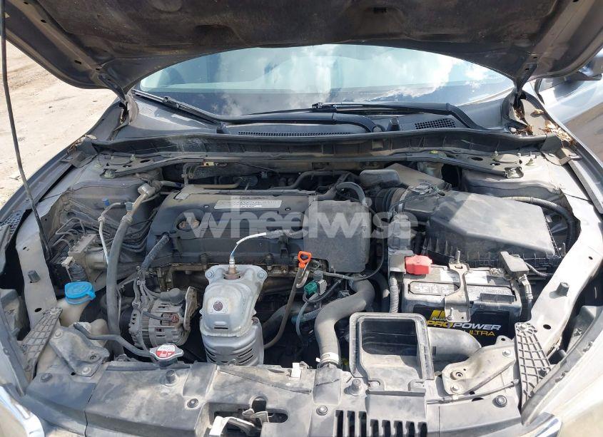 Photo 10 of 2014 Honda Accord EX-L (VIN 1HGCR2F8XEA027141)