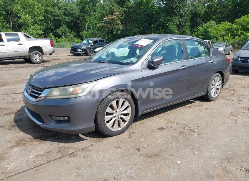 Photo 2 of 2014 Honda Accord EX-L (VIN 1HGCR2F8XEA027141)