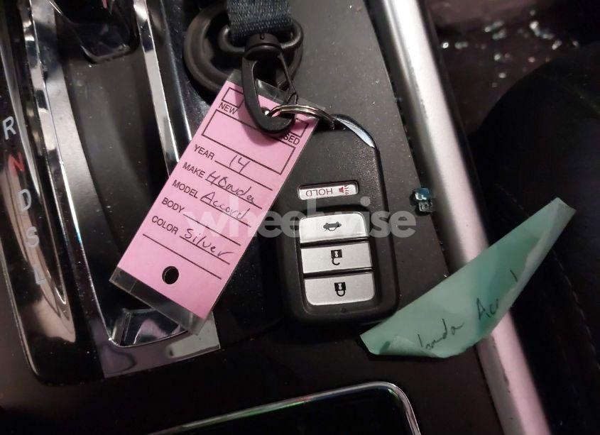 Photo 11 of 2014 Honda Accord EX-L (VIN 1HGCR2F8XEA047633)