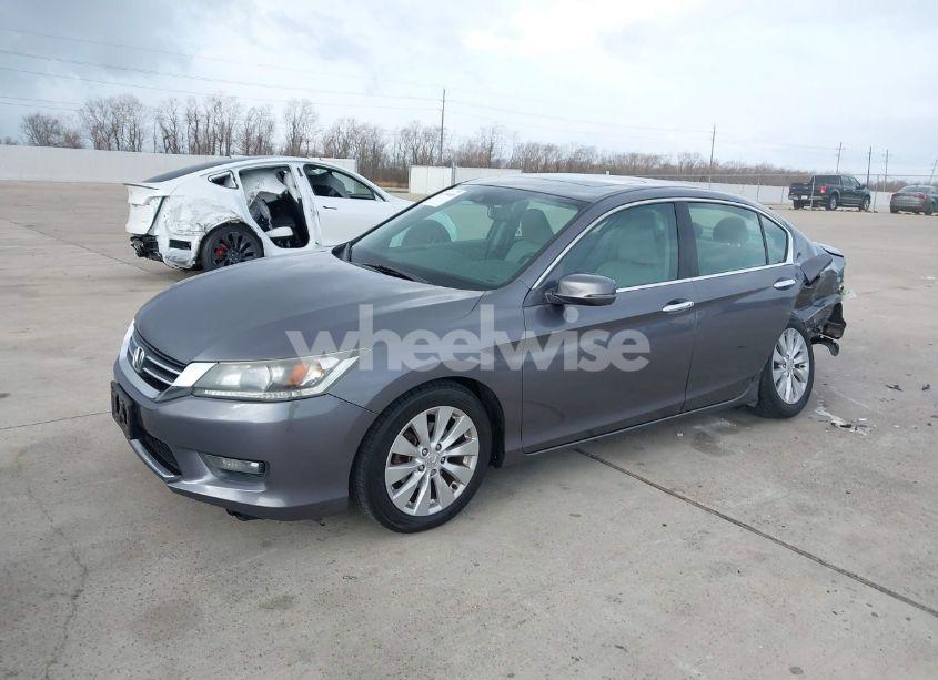 Photo 2 of 2014 Honda Accord EX-L (VIN 1HGCR2F8XEA051701)