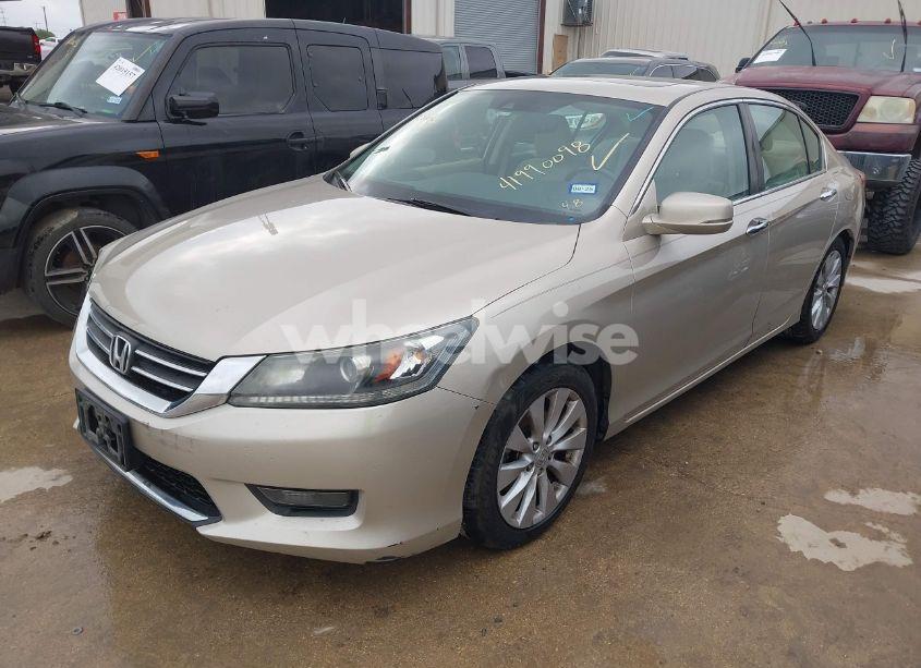 Photo 2 of 2014 Honda Accord EX-L (VIN 1HGCR2F8XEA086741)