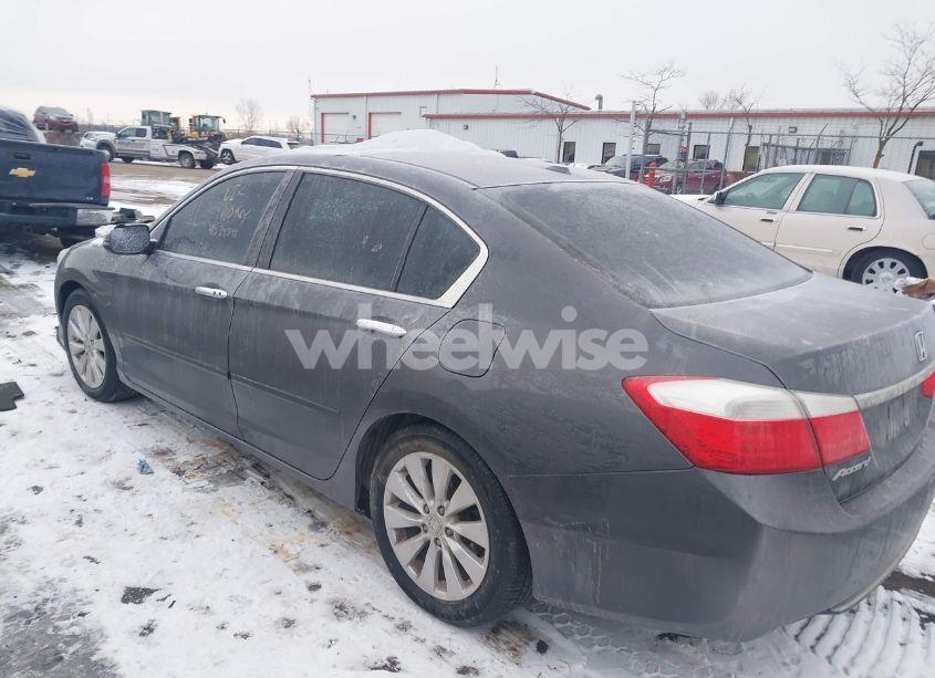 Photo 3 of 2014 Honda Accord EX-L (VIN 1HGCR2F8XEA145948)
