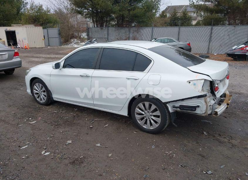 Photo 3 of 2014 Honda Accord EX-L (VIN 1HGCR2F8XEA282565)