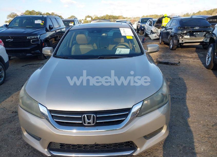Photo 12 of 2015 Honda Accord EX-L (VIN 1HGCR2F8XFA010793)