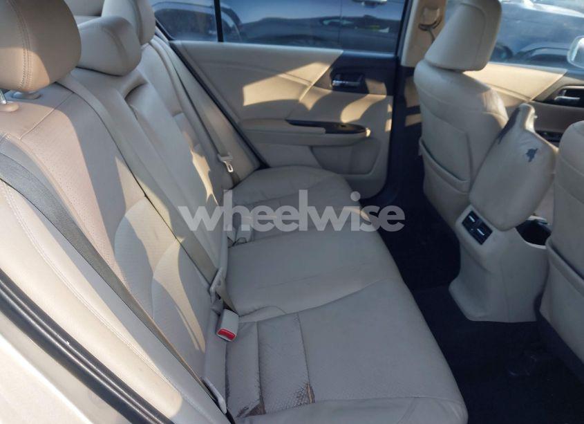 Photo 8 of 2015 Honda Accord EX-L (VIN 1HGCR2F8XFA010793)