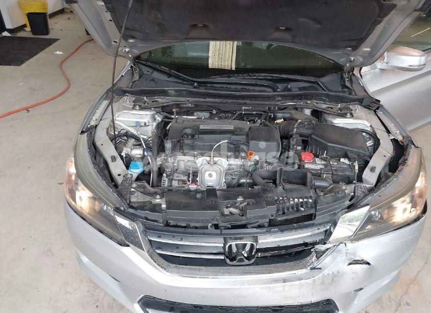 Photo 10 of 2015 Honda Accord EX-L (VIN 1HGCR2F8XFA128391)