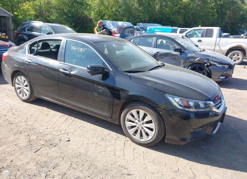 2015 Honda Accord EX-L (VIN 1HGCR2F8XFA159382) main photo