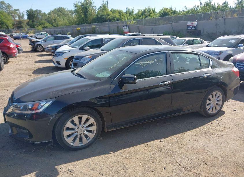 Photo 14 of 2015 Honda Accord EX-L (VIN 1HGCR2F8XFA159382)