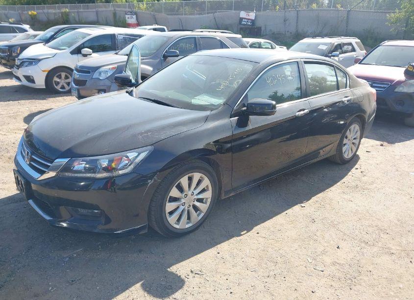 Photo 2 of 2015 Honda Accord EX-L (VIN 1HGCR2F8XFA159382)