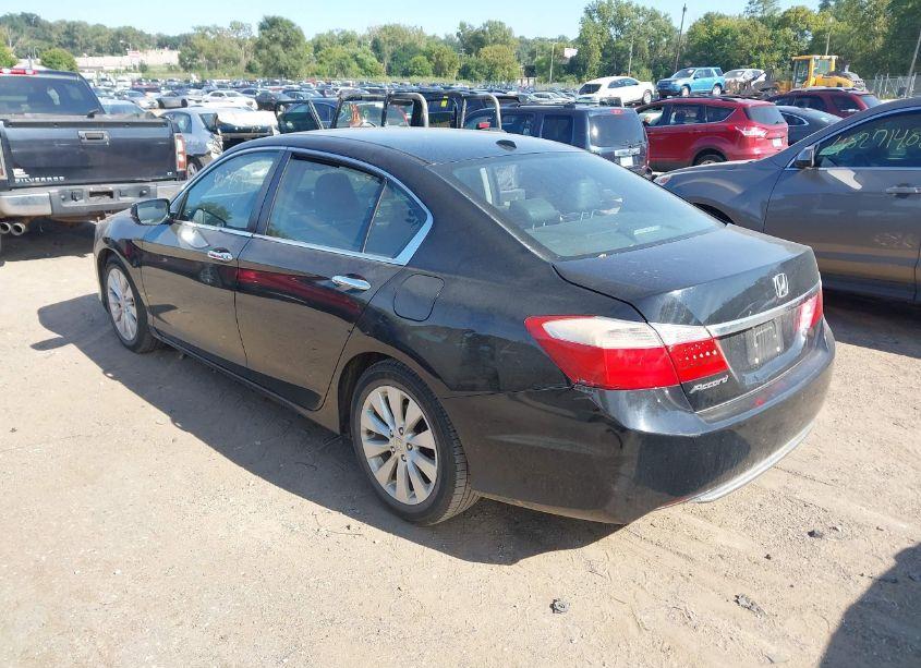 Photo 3 of 2015 Honda Accord EX-L (VIN 1HGCR2F8XFA159382)