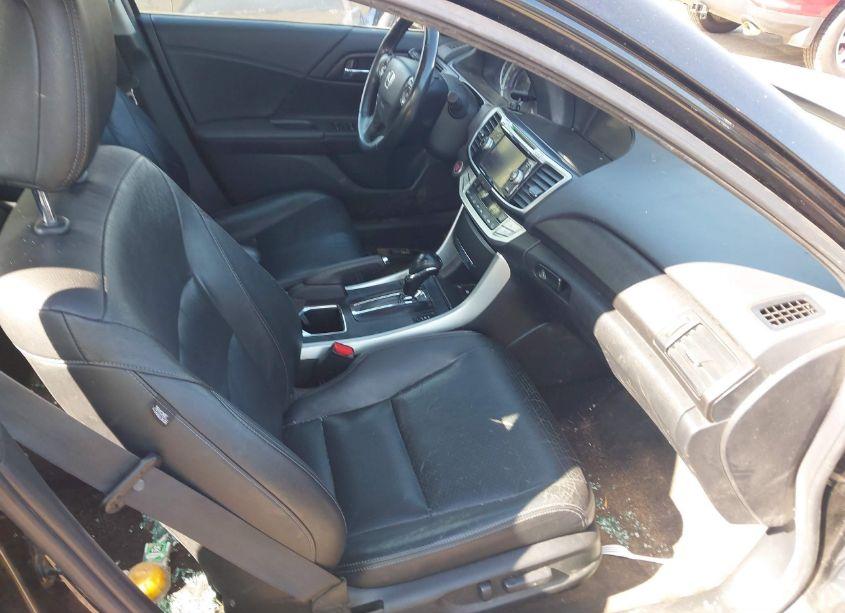 Photo 5 of 2015 Honda Accord EX-L (VIN 1HGCR2F8XFA159382)