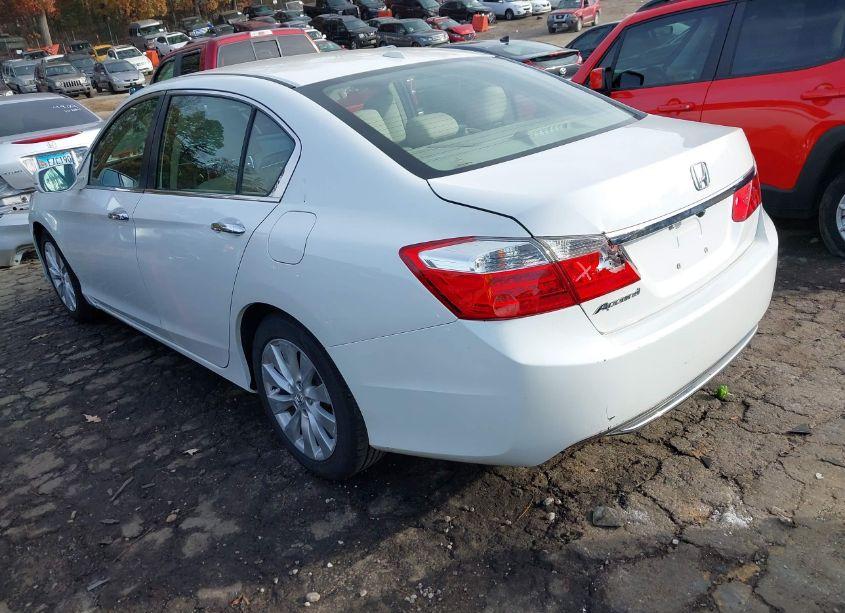 Photo 3 of 2015 Honda Accord EX-L (VIN 1HGCR2F8XFA183701)