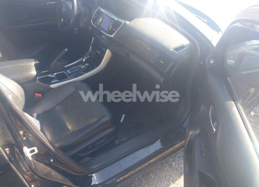 Photo 5 of 2016 Honda Accord EX-L (VIN 1HGCR2F8XGA019771)