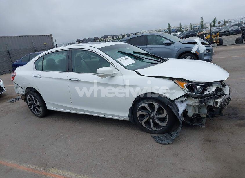 Photo 14 of 2016 Honda Accord EX-L (VIN 1HGCR2F8XGA043648)