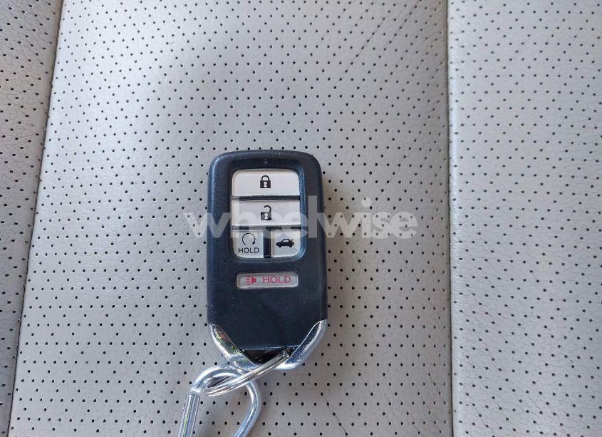 Photo 11 of 2016 Honda Accord EX-L (VIN 1HGCR2F8XGA056724)