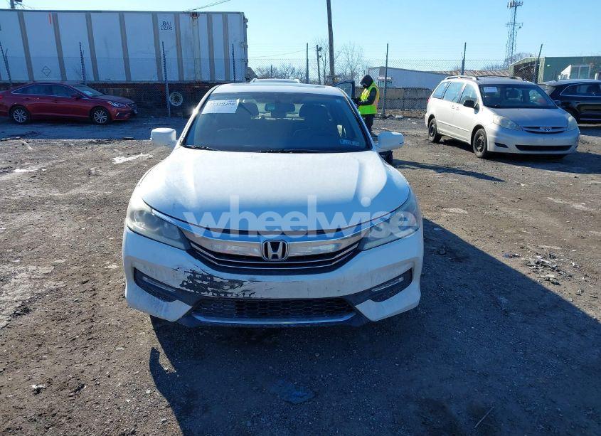 Photo 12 of 2016 Honda Accord EX-L (VIN 1HGCR2F8XGA056724)