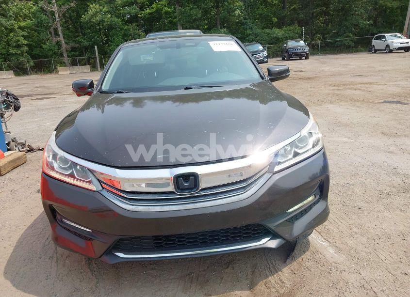 Photo 12 of 2016 Honda Accord EX-L (VIN 1HGCR2F8XGA074561)