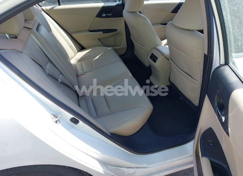 Photo 8 of 2016 Honda Accord EX-L (VIN 1HGCR2F8XGA075015)