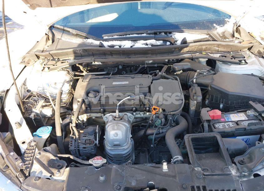 Photo 10 of 2016 Honda Accord EX-L (VIN 1HGCR2F8XGA097239)