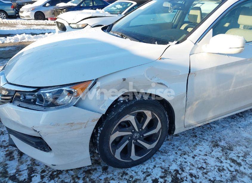 Photo 6 of 2016 Honda Accord EX-L (VIN 1HGCR2F8XGA097239)