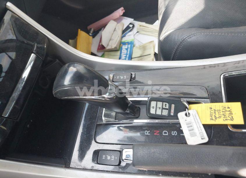 Photo 11 of 2016 Honda Accord EX-L (VIN 1HGCR2F8XGA107476)