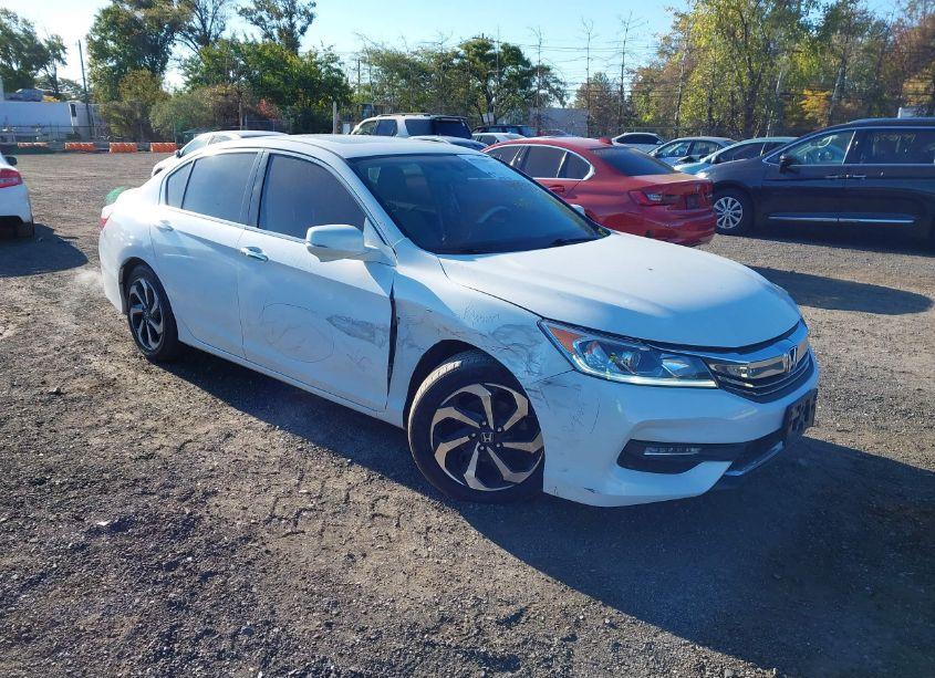 2016 Honda Accord EX-L (VIN 1HGCR2F8XGA134080) main photo