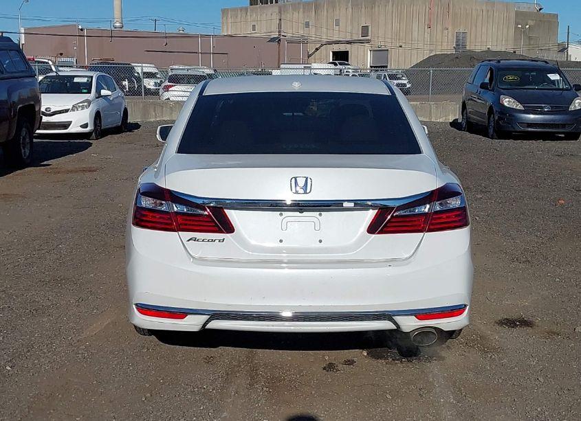 Photo 16 of 2016 Honda Accord EX-L (VIN 1HGCR2F8XGA134080)