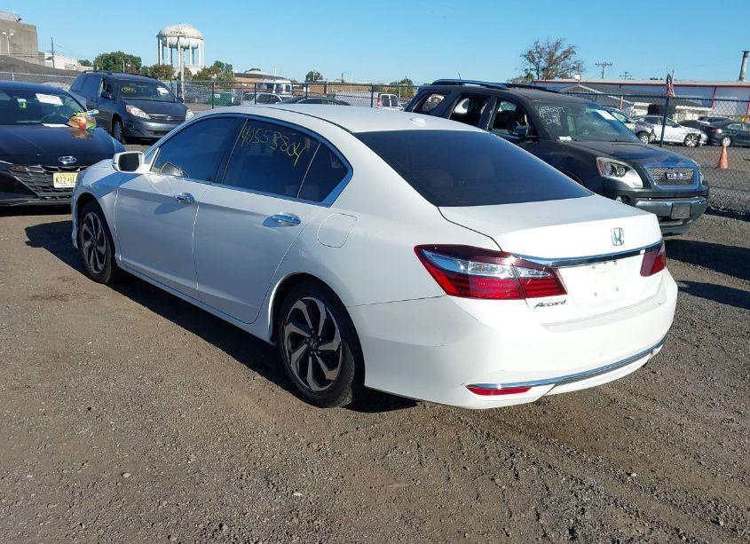 Photo 3 of 2016 Honda Accord EX-L (VIN 1HGCR2F8XGA134080)