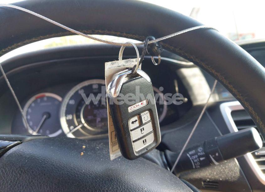 Photo 11 of 2016 Honda Accord EX-L (VIN 1HGCR2F8XGA219517)