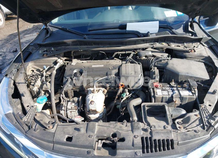 Photo 10 of 2017 Honda Accord EX-L (VIN 1HGCR2F8XHA001949)