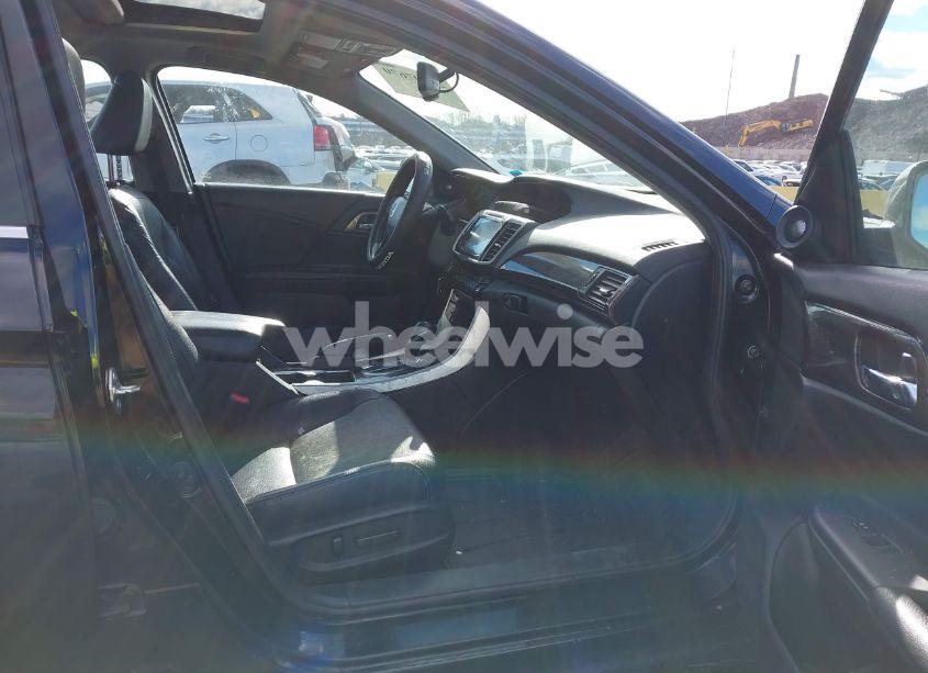 Photo 5 of 2017 Honda Accord EX-L (VIN 1HGCR2F8XHA001949)