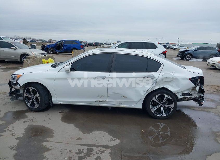 Photo 15 of 2017 Honda Accord EX-L (VIN 1HGCR2F8XHA003913)