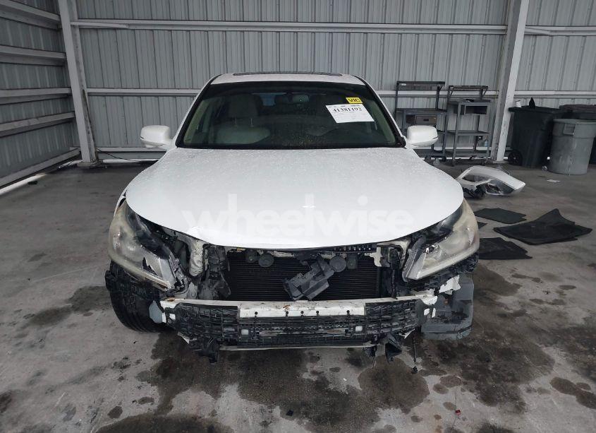 Photo 12 of 2017 Honda Accord EX-L (VIN 1HGCR2F8XHA026706)