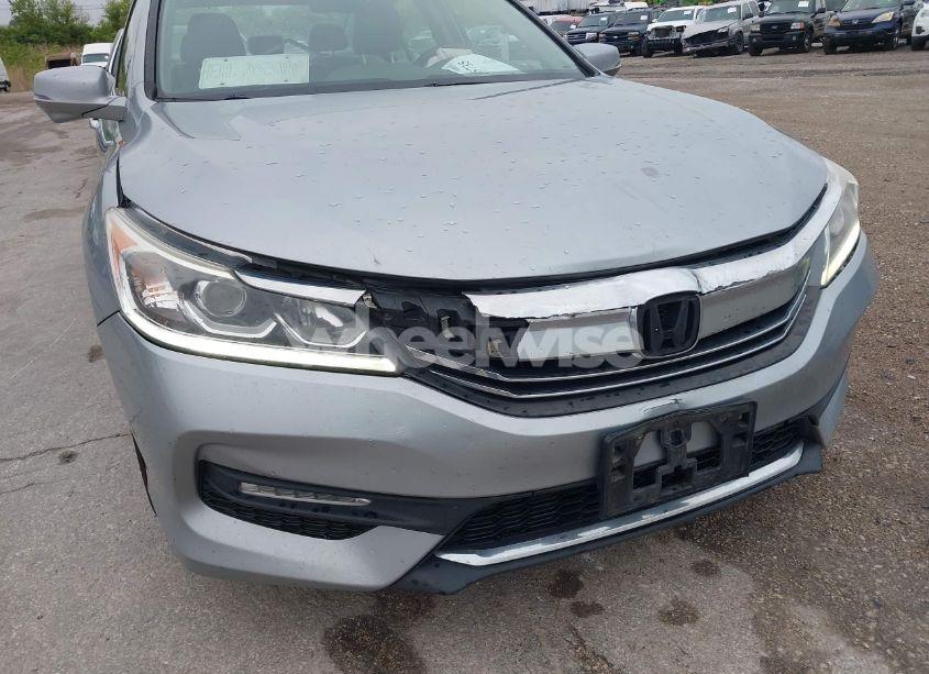 Photo 6 of 2017 Honda Accord EX-L (VIN 1HGCR2F8XHA055204)