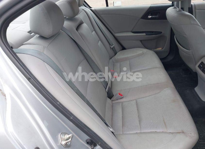 Photo 8 of 2017 Honda Accord EX-L (VIN 1HGCR2F8XHA055204)