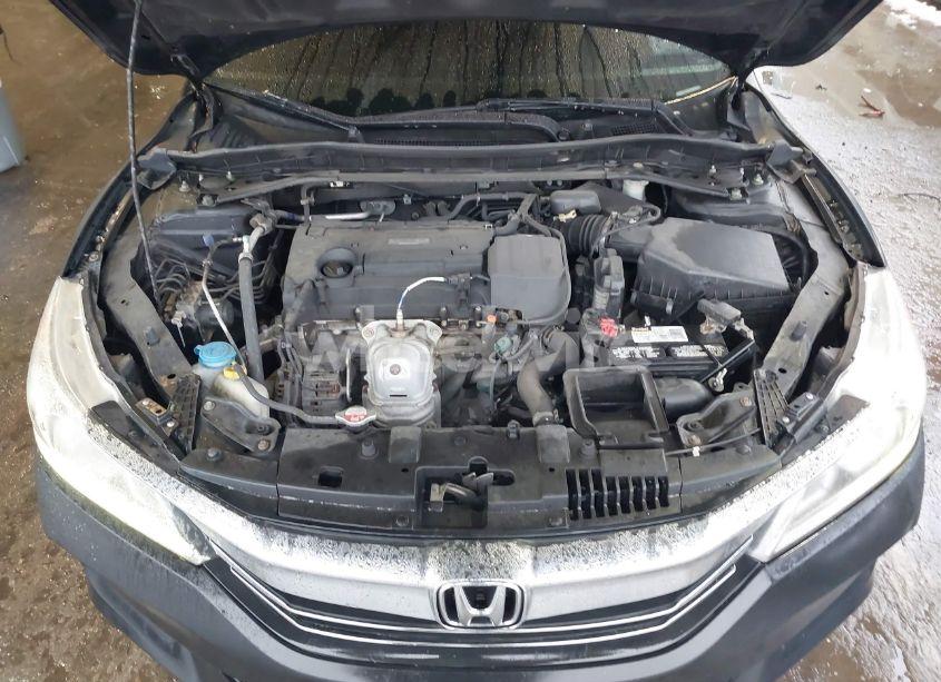 Photo 10 of 2017 Honda Accord EX-L (VIN 1HGCR2F8XHA154640)
