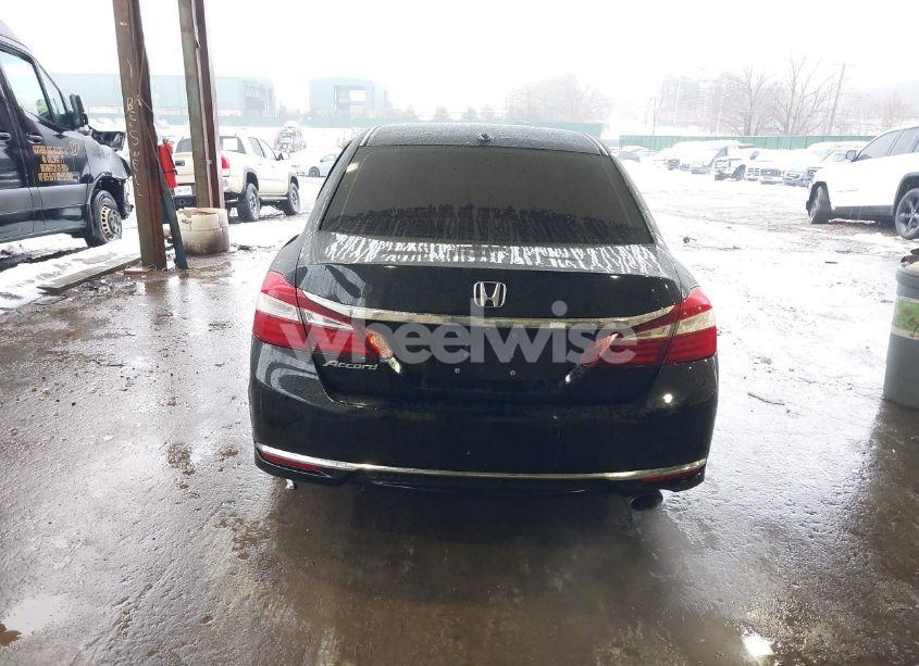 Photo 16 of 2017 Honda Accord EX-L (VIN 1HGCR2F8XHA154640)