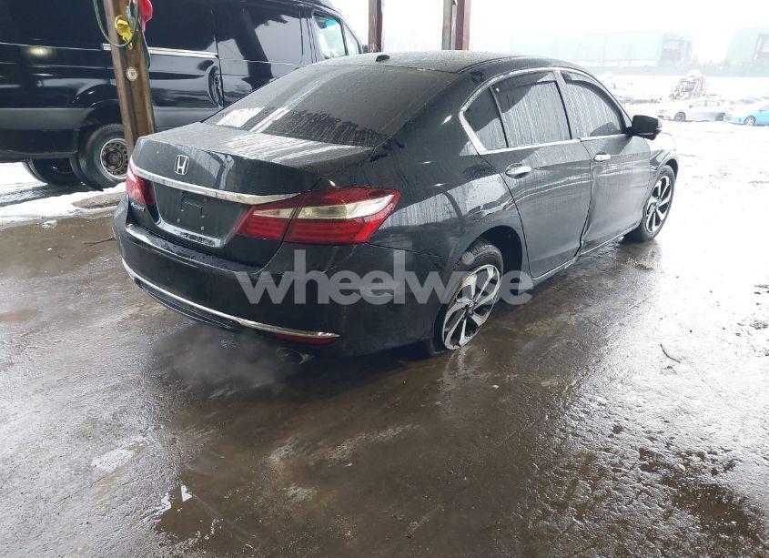 Photo 4 of 2017 Honda Accord EX-L (VIN 1HGCR2F8XHA154640)